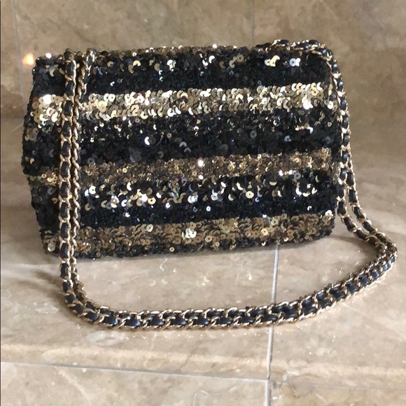 Authentic Chanel mini rectangle - Picture 2 of 3